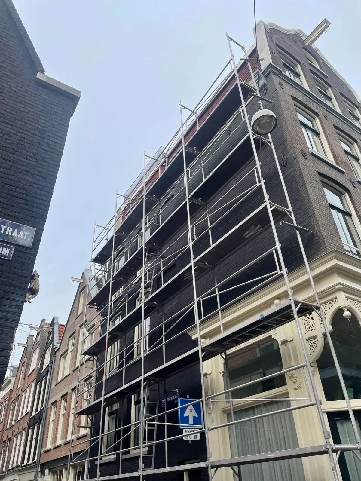 Steigerbouw voor gevelrenovatie