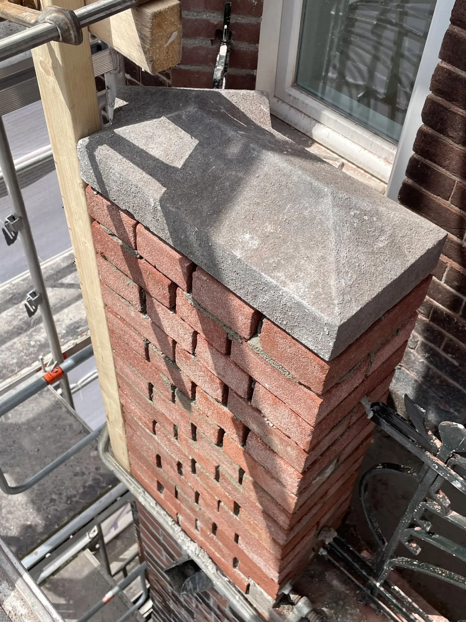 Afwerking baksteen pilaster